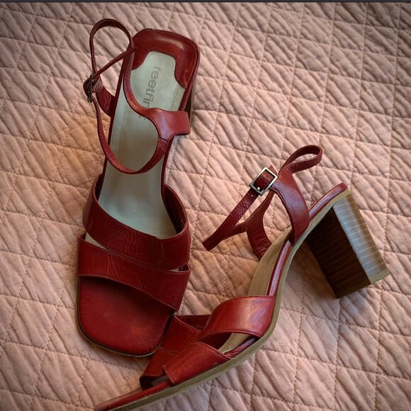FEETFIRST - Dark red leather heeled sandals Straps over the foot  Size: 39 - Picture 1 of 8